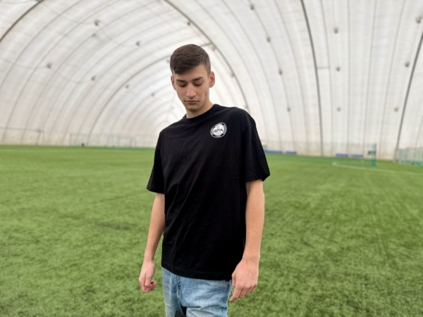 BFA fanų marškinėliai (vyriški oversized, juodi) - Image 3