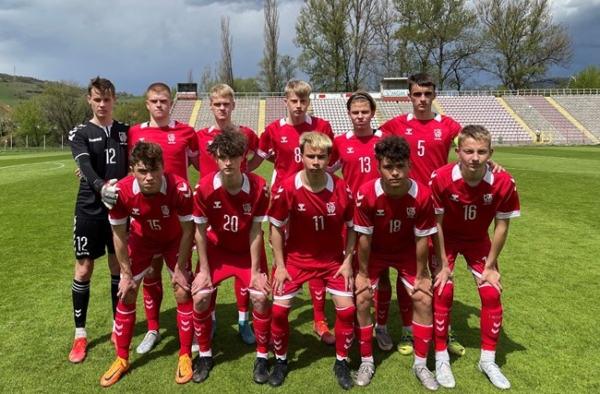 Lietuvos U-17 rinktinė su BFA nariais pergale UEFA „Development“ turnyre