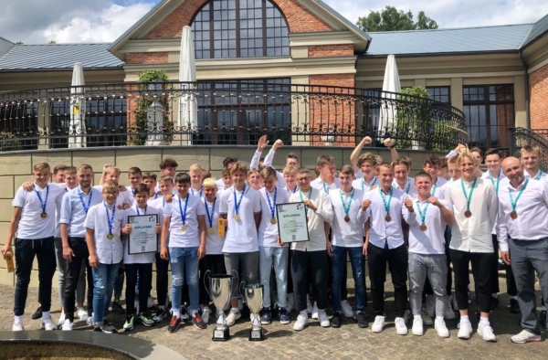 Apdovanototi EJL futbolo čempionato laureatai
