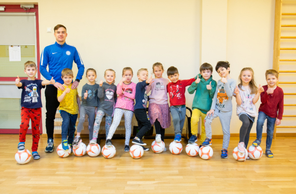 BFA arenoje – nuotaikinga darželinukų futbolo šventė