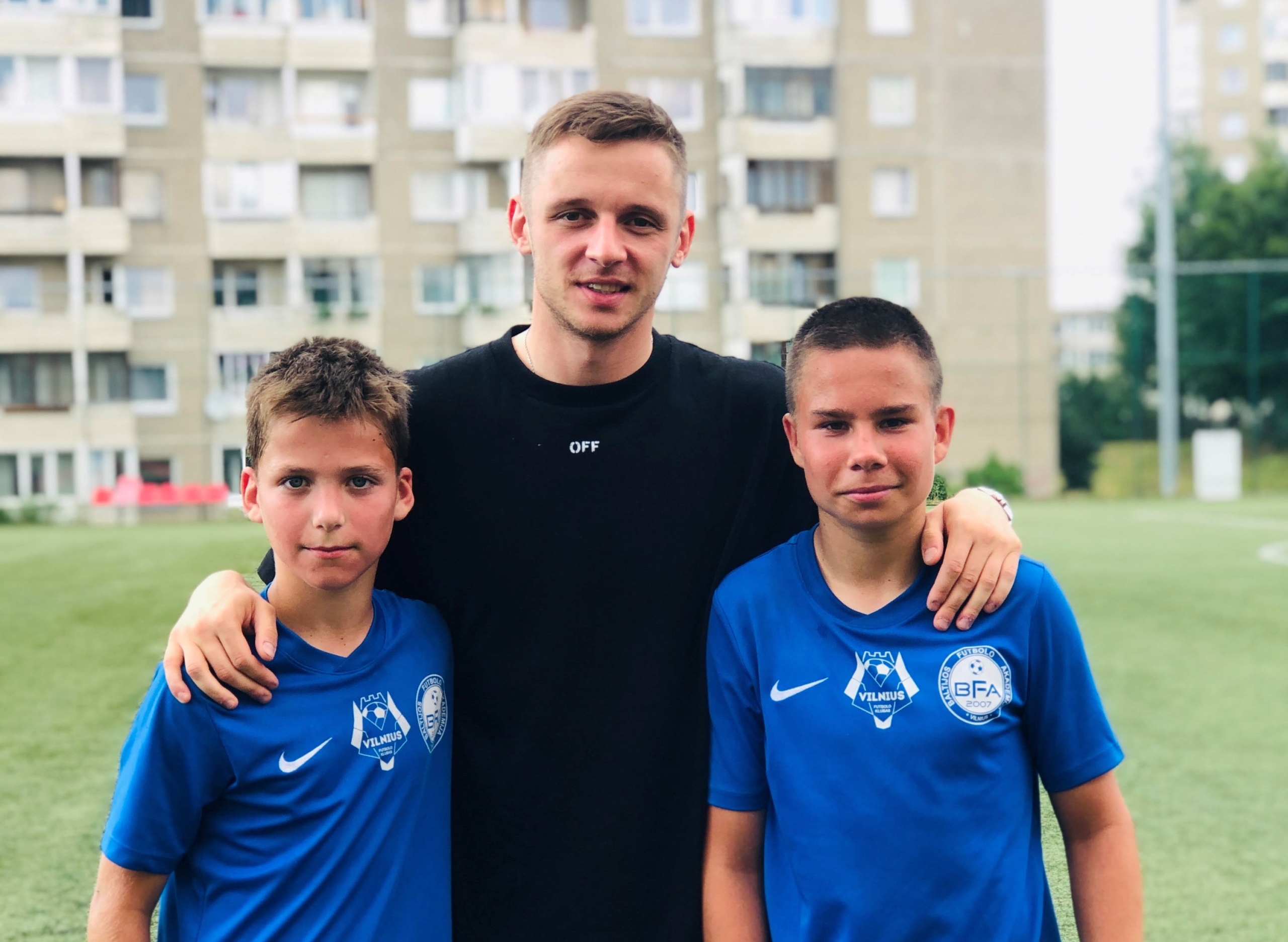 Į Lietuvą grįžęs Lenkijos čempionas A. Novikovas susitiko su jaunaisiais BFA futbolininkais
